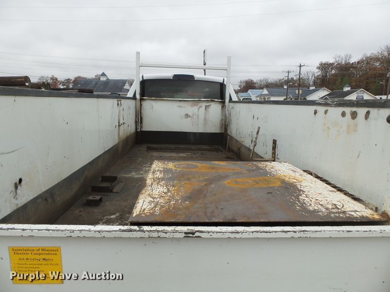 image for item DH7798 2009 Dodge Ram 5500 utility bed truck