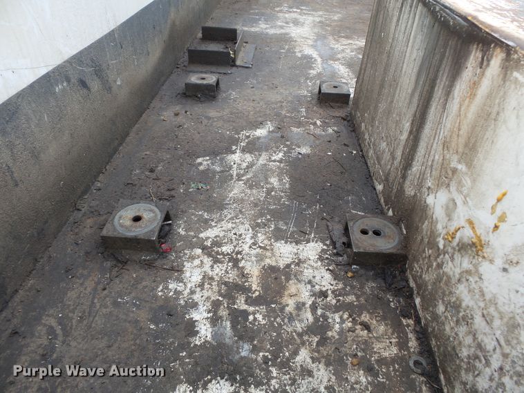 image for item DH7798 2009 Dodge Ram 5500 utility bed truck