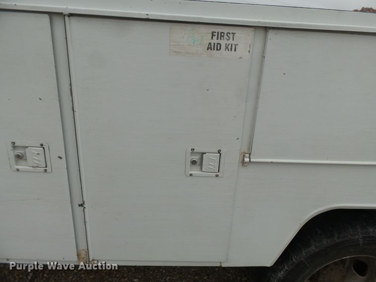 image for item DH7798 2009 Dodge Ram 5500 utility bed truck