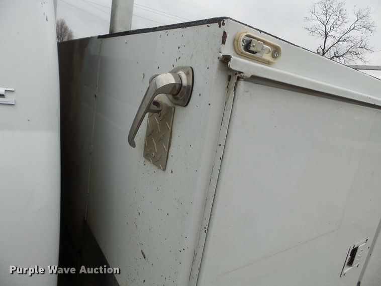 image for item DH7798 2009 Dodge Ram 5500 utility bed truck