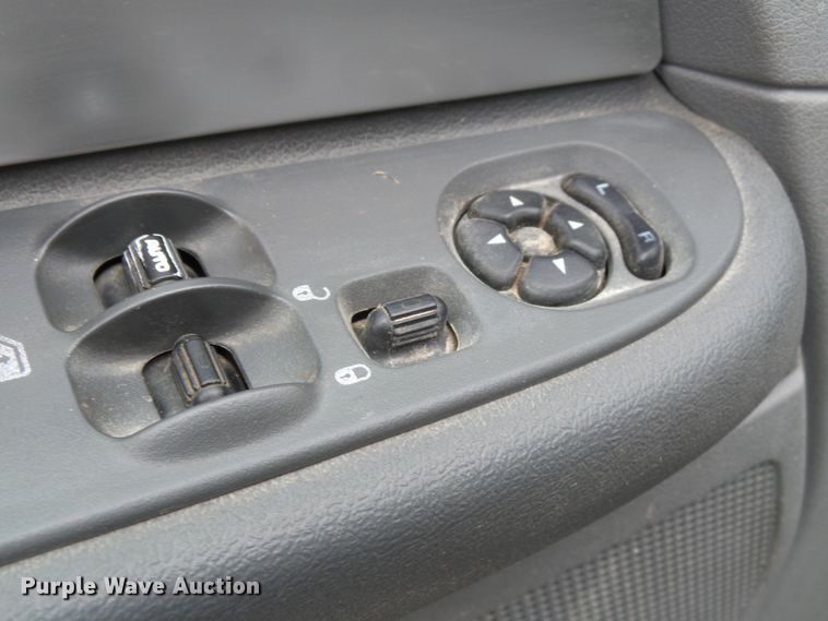 image for item DH7798 2009 Dodge Ram 5500 utility bed truck