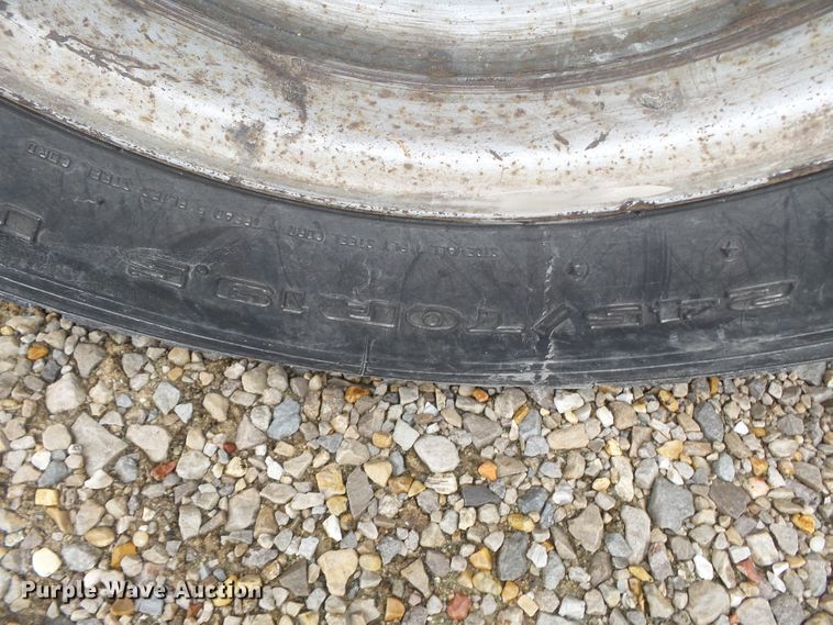 image for item DH7798 2009 Dodge Ram 5500 utility bed truck