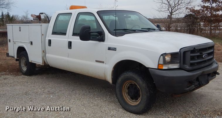 image for item DI0742 2003 Ford F350 Super Duty XL Crew Cab Utility bed pickup truck