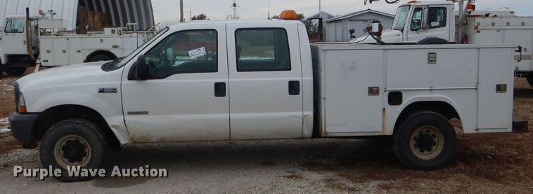 image for item DI0742 2003 Ford F350 Super Duty XL Crew Cab Utility bed pickup truck