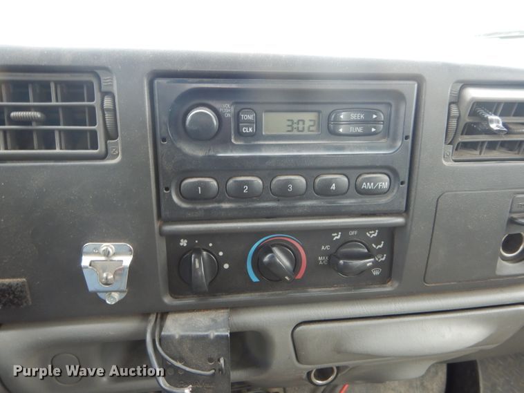 image for item DI0742 2003 Ford F350 Super Duty XL Crew Cab Utility bed pickup truck