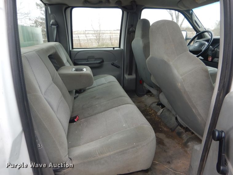 image for item DI0742 2003 Ford F350 Super Duty XL Crew Cab Utility bed pickup truck