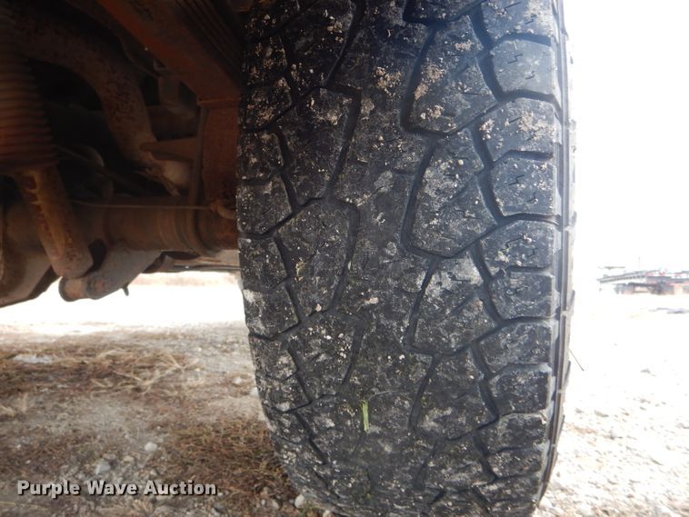 image for item DI0742 2003 Ford F350 Super Duty XL Crew Cab Utility bed pickup truck