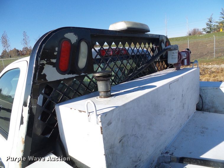 image for item DI0745 2015 Chevrolet Silverado 3500HD flatbed pickup truck