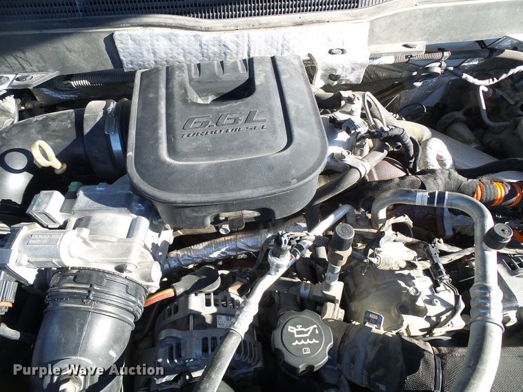 image for item DI0745 2015 Chevrolet Silverado 3500HD flatbed pickup truck