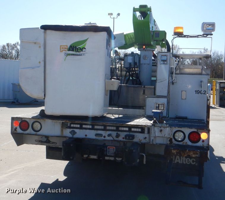 image for item DI2702 2012 Ford F550 bucket truck