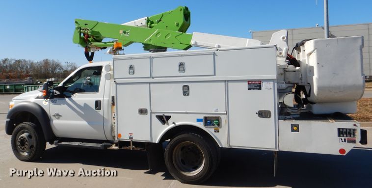 image for item DI2702 2012 Ford F550 bucket truck