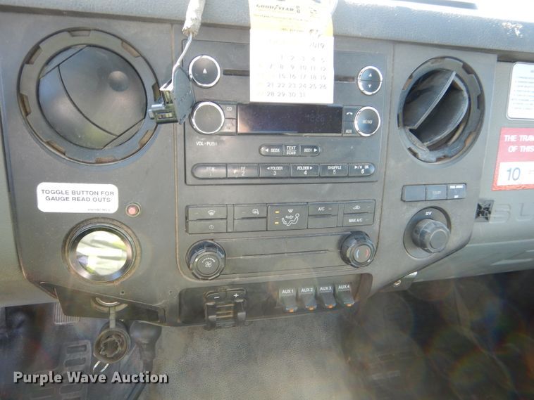 image for item DI2702 2012 Ford F550 bucket truck