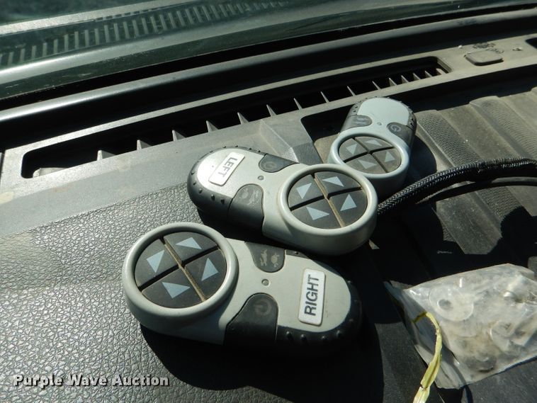 image for item DI2702 2012 Ford F550 bucket truck