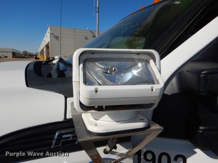 image for item DI2702 2012 Ford F550 bucket truck