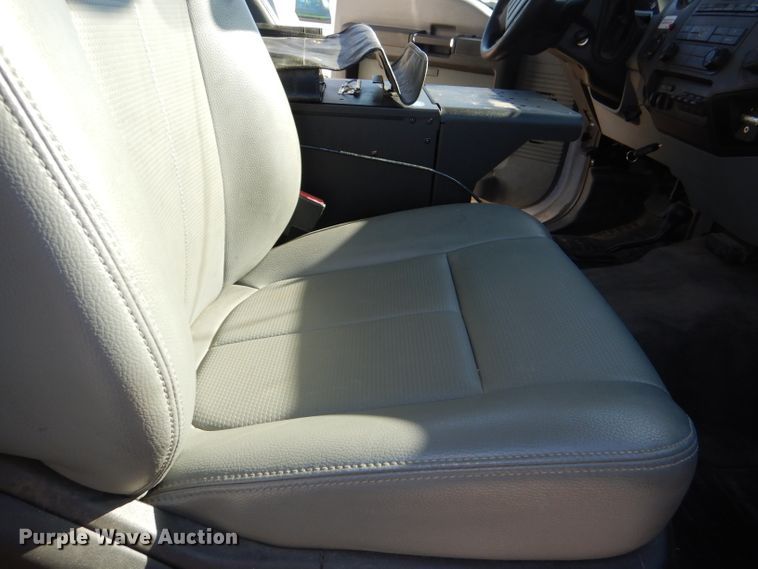 image for item DI2702 2012 Ford F550 bucket truck