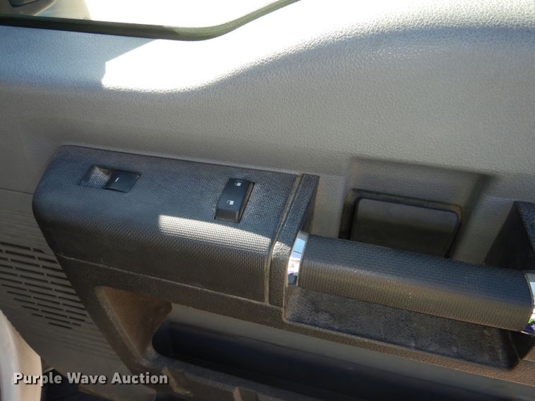 image for item DI2702 2012 Ford F550 bucket truck