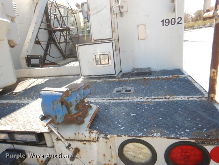 image for item DI2702 2012 Ford F550 bucket truck