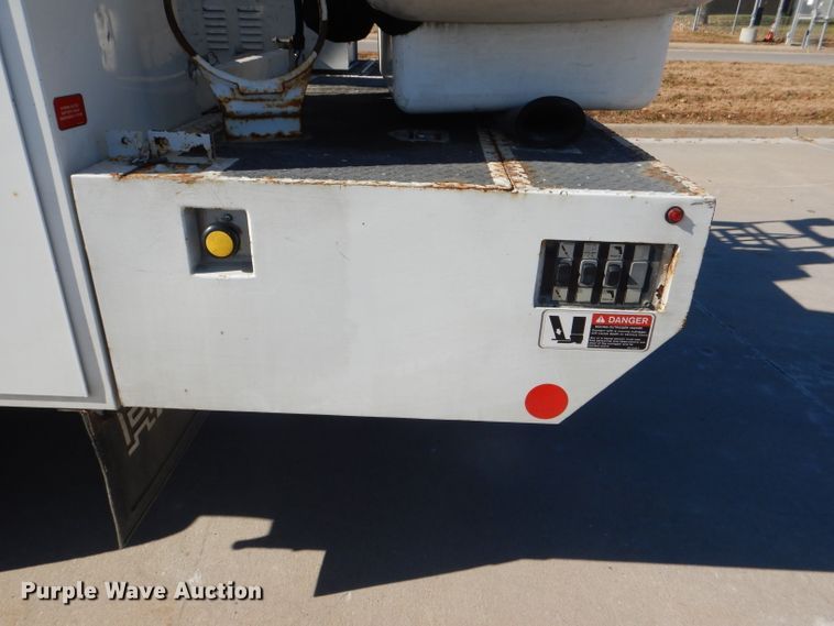 image for item DI2702 2012 Ford F550 bucket truck