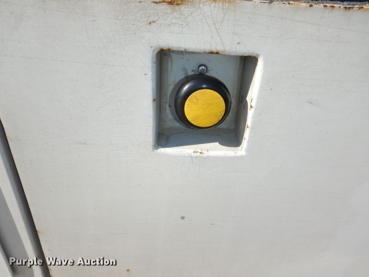 image for item DI2702 2012 Ford F550 bucket truck