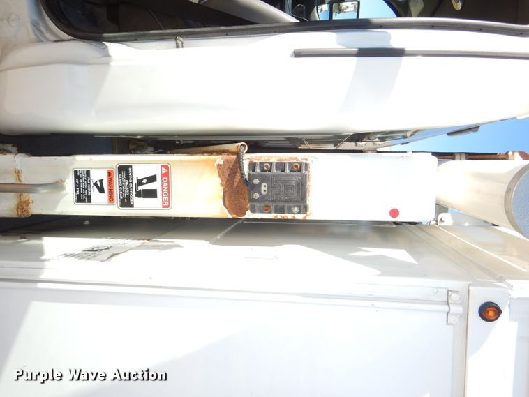 image for item DI2702 2012 Ford F550 bucket truck