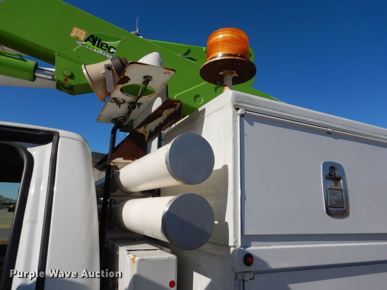 image for item DI2702 2012 Ford F550 bucket truck