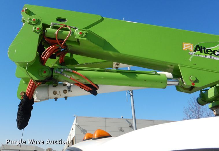 image for item DI2702 2012 Ford F550 bucket truck