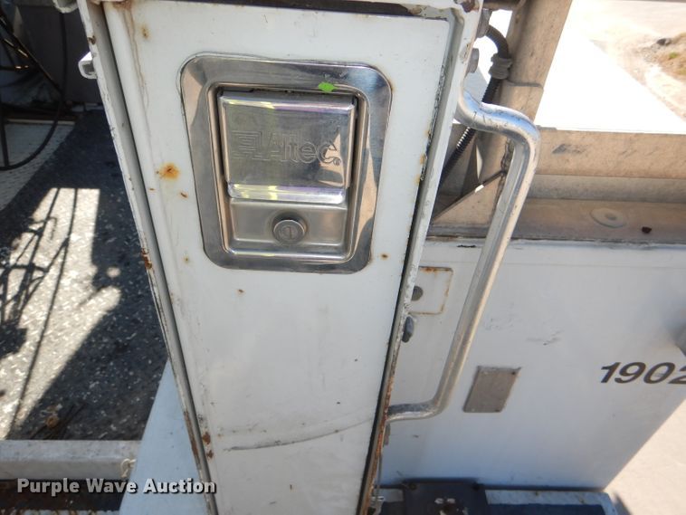 image for item DI2702 2012 Ford F550 bucket truck