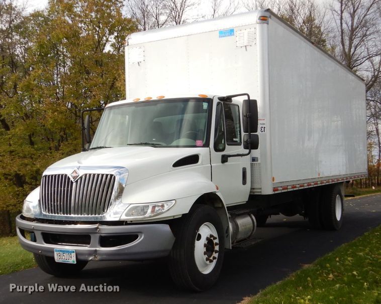 image for item EC9044 2013 International DuraStar 4300 box truck