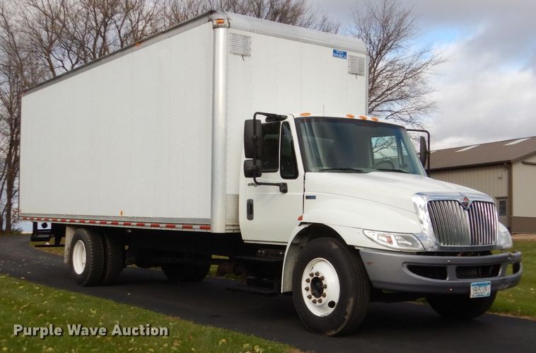 image for item EC9044 2013 International DuraStar 4300 box truck