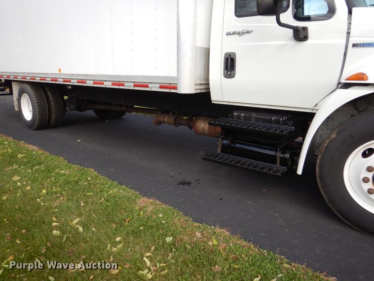 image for item EC9044 2013 International DuraStar 4300 box truck