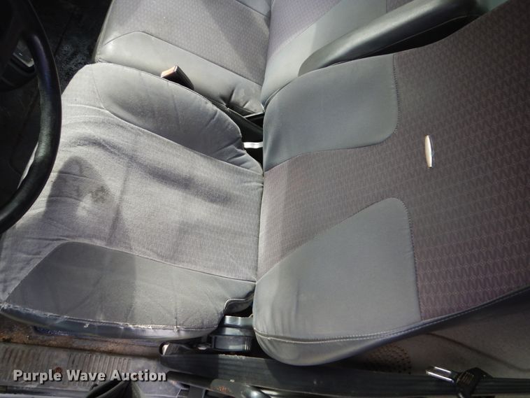 image for item EC9044 2013 International DuraStar 4300 box truck