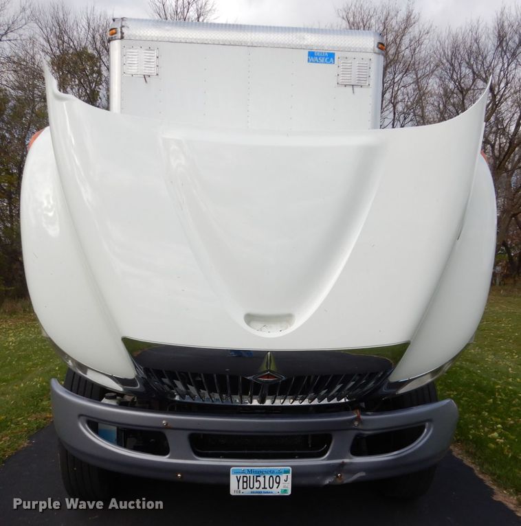 image for item EC9044 2013 International DuraStar 4300 box truck