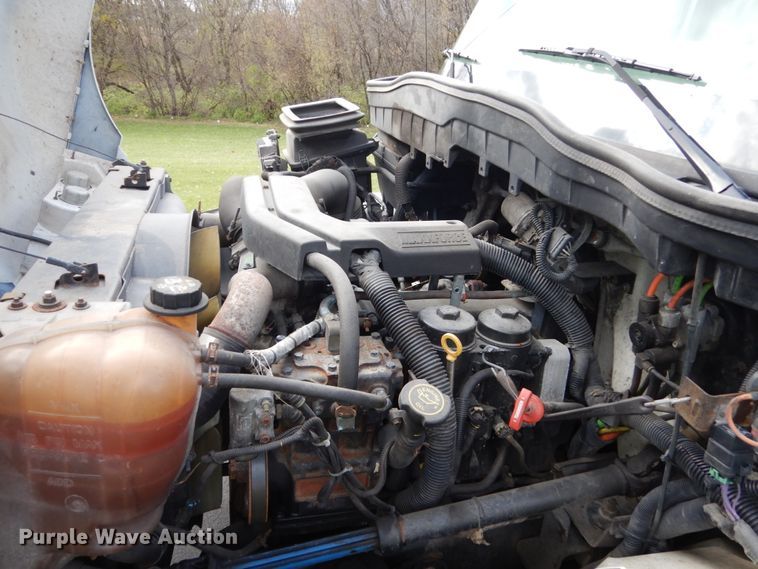 image for item EC9044 2013 International DuraStar 4300 box truck