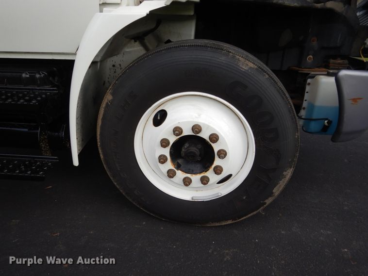 image for item EC9044 2013 International DuraStar 4300 box truck