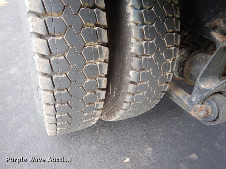 image for item EC9044 2013 International DuraStar 4300 box truck