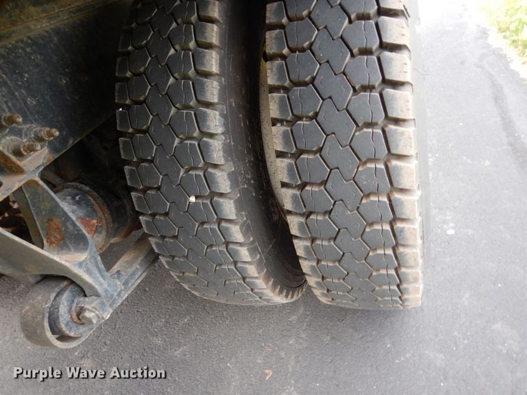 image for item EC9044 2013 International DuraStar 4300 box truck