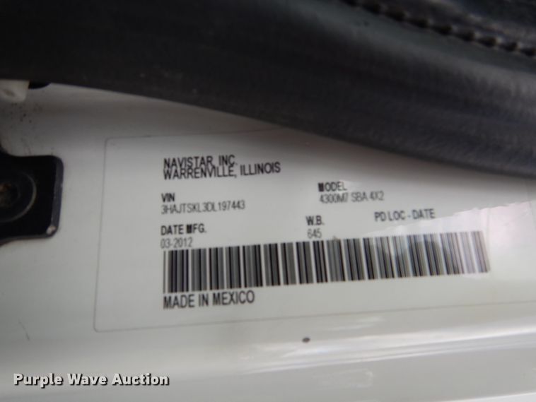 image for item EC9044 2013 International DuraStar 4300 box truck