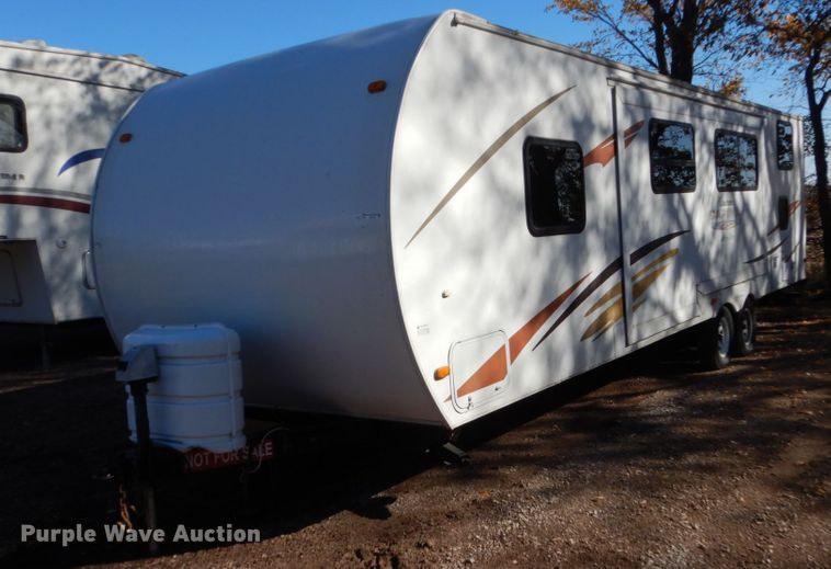 image for item EC9060 2008 Coachmen Captiva camper