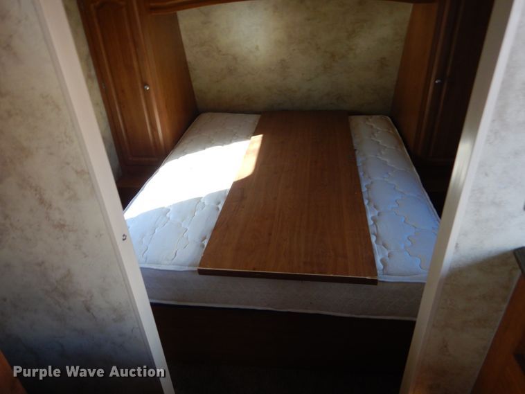 image for item EC9060 2008 Coachmen Captiva camper