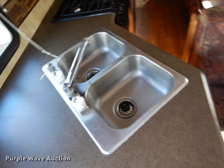 image for item EC9060 2008 Coachmen Captiva camper