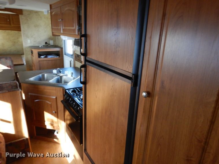 image for item EC9060 2008 Coachmen Captiva camper