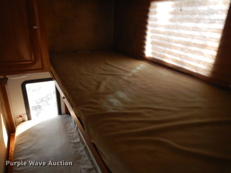 image for item EC9060 2008 Coachmen Captiva camper