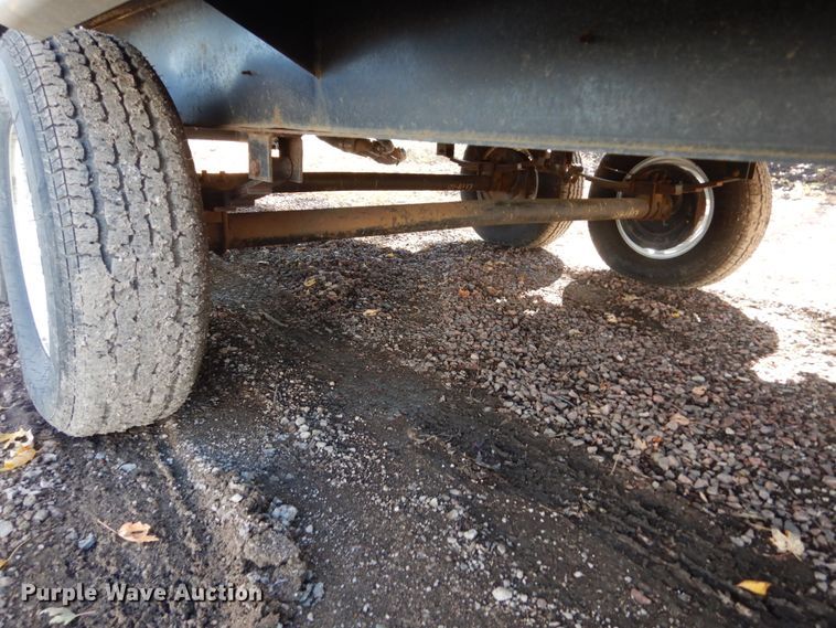 image for item EC9061 2006 Vanguard Puma camper