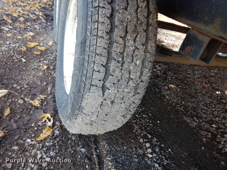 image for item EC9061 2006 Vanguard Puma camper