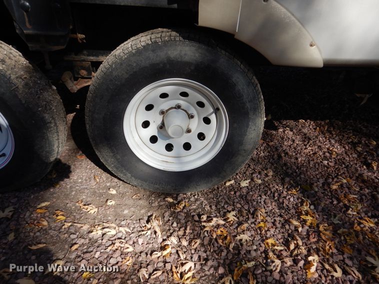 image for item EC9061 2006 Vanguard Puma camper