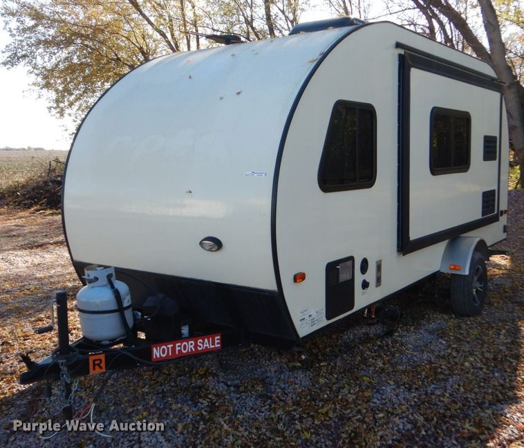 image for item EC9062 2015 Forest River camper