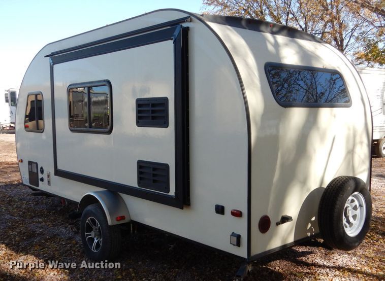 image for item EC9062 2015 Forest River camper