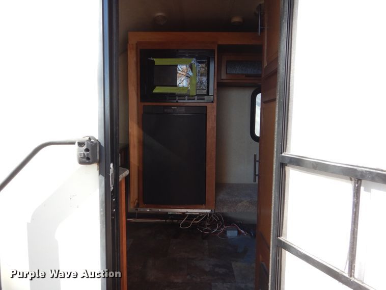 image for item EC9062 2015 Forest River camper