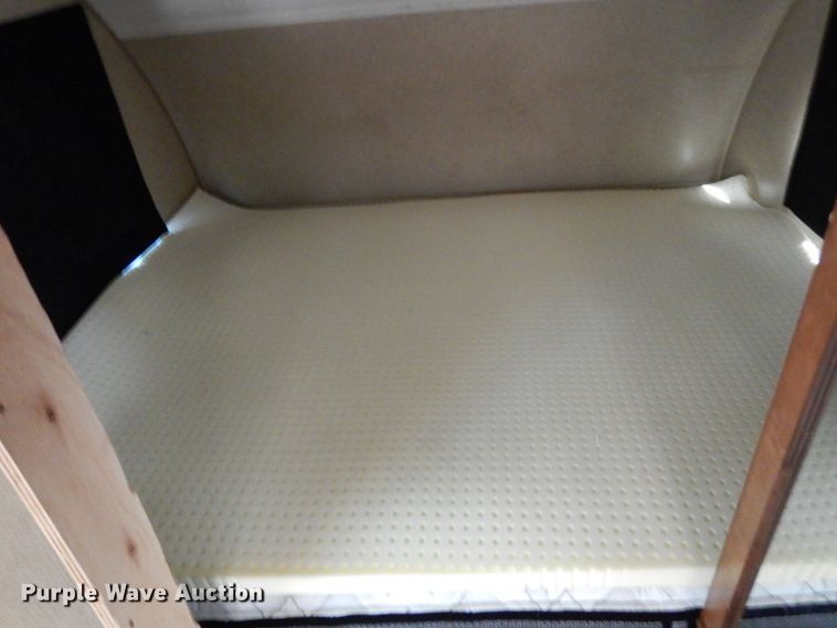 image for item EC9062 2015 Forest River camper