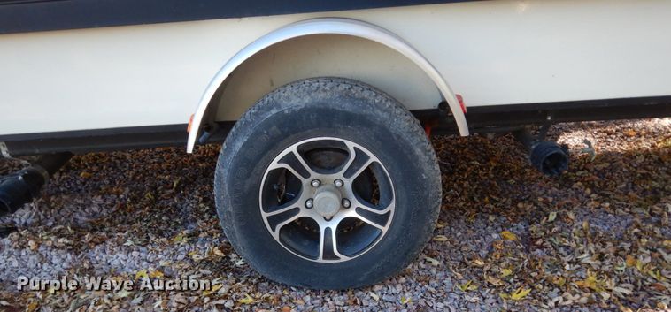 image for item EC9062 2015 Forest River camper